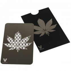 Grinder card Black and Silver decorated with a leaf